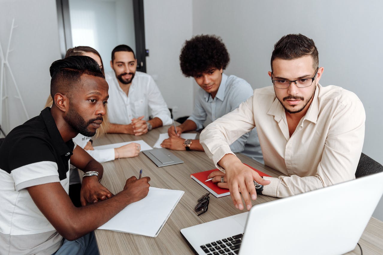 Empowering Legal Professionals - Working on Legal Cases with Advanced Software
