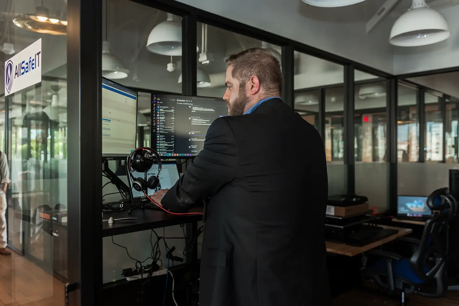 Managed IT provider securing company endpoints with advanced endpoint management